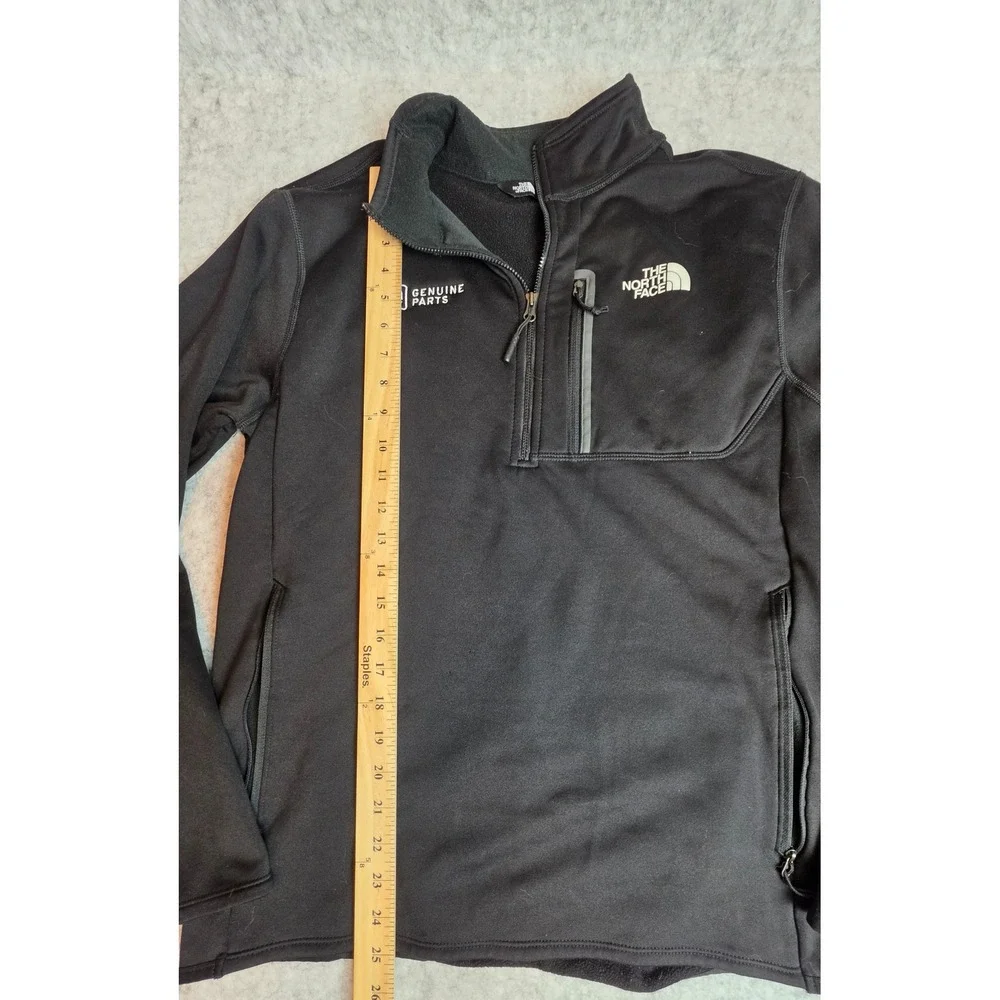 The North Face Mens Black GM Genuine Parts Fleece Quarter Zip Pullover Medium